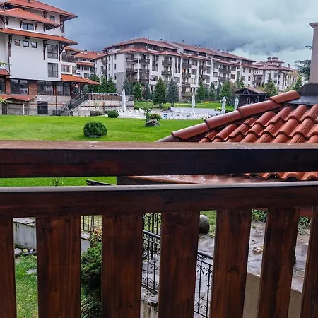 Royal Towers Mountain View 班斯科
