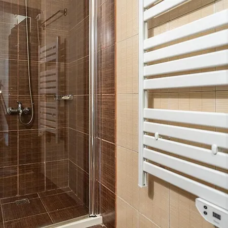 Апартамент Royal Towers Mountain View *