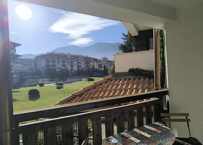 Royal Towers Mountain View * Банско